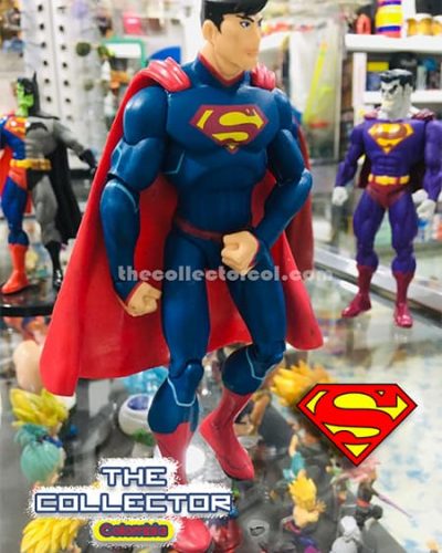 figura de colección de superman