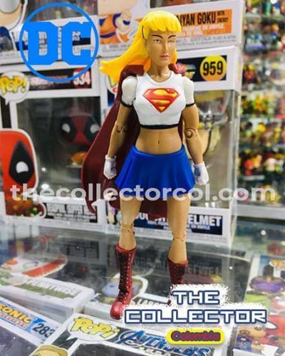 figura de super girl colombia